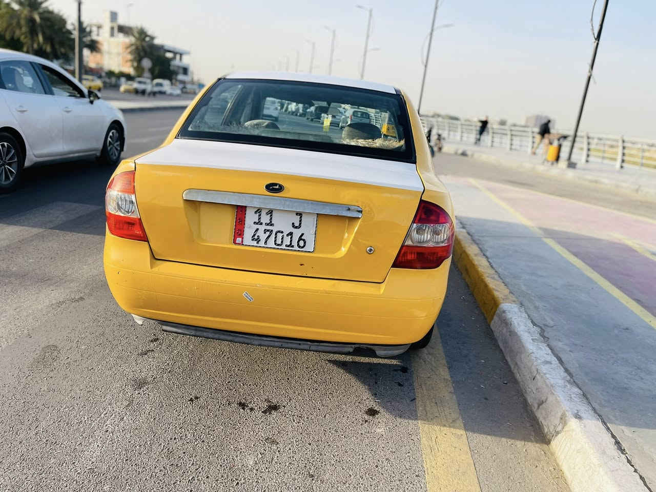 سلام عليكم 🔴🔴🔴مكلف بالنشر
طيبة 2015 السيارة بأسمنا تخلص 2027 شهر الثامن
حادثها بس جاملغ السايق مبدل 
كير مكينة شواصي مكفول 
حماوة ماكو صيف شتا ويا التبريد ربع فوك الربع عود شخاط **الحماوة اكفلها بالعقد
صدر خلفي جديد ،صدر امامي 60‎%‎
منظومة بريك كلها جديدة فلنجات بريكات عنبار رئيسي بولبرنات 
باتري جديد صارله شهرين 
مبخره فيت بم شوته فلاتر بانزين وهوى كلهن جدد 
تخم ويل وتاير صارلهن اسبوعين مشدودات 
دوشمة جديدة 
السيارة غرفتها نظيفة وجاهزة كبل للشارع 
التبريد بواري جديدة ومراوح جدد 
بشهر التاسع الفحمات مال كومبريسر لطشن يتبدلن بصناعي البياع 
السيارة عليها غرامة 100 الف تنزل من سعر السيارة
🟢سعرها 43 بيها مجال ان شاء الله 
📍بغداد الكرخ

 واتساب ‭0770 267 5777‬

اخوتي السيارة تعبانين عليها وايدنه بيها ومرتبيها ومرزوقه الله شاهد الي ميعجبه فدوه اله يجي ياخذها بلاش واني الممنون
