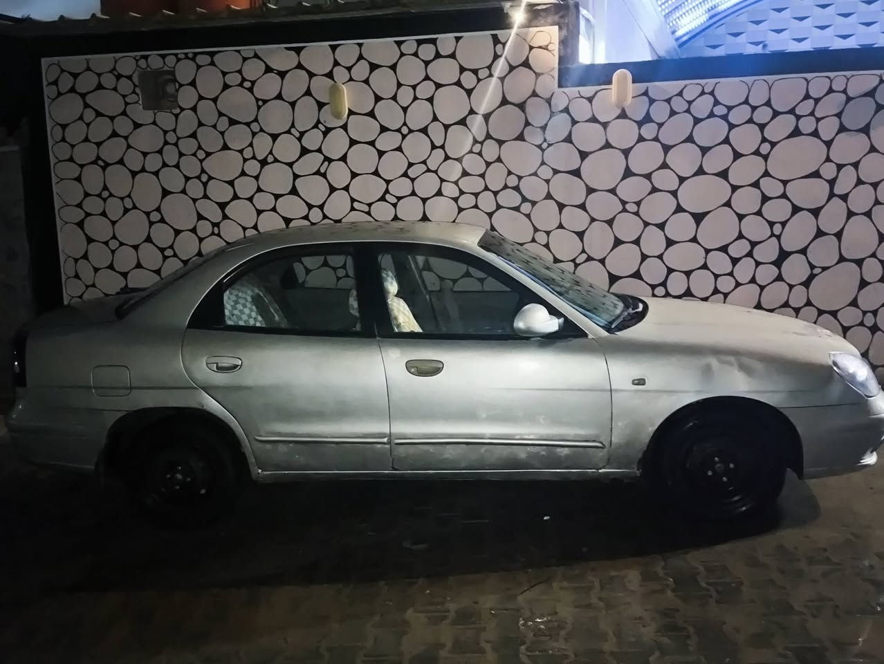 سلام عليكم دايو رقم نجف انجليزي موديل 2000 بيع او مراوس  مكفوله من كص وضربه وتبديل حداديه تخم تاير مكينه وكير عدى الجيلاتين مصبوغه جماليه وحالين بيها جيلاتين السعر 40 وبيها مجال مكان نجف الرضويه ***********
