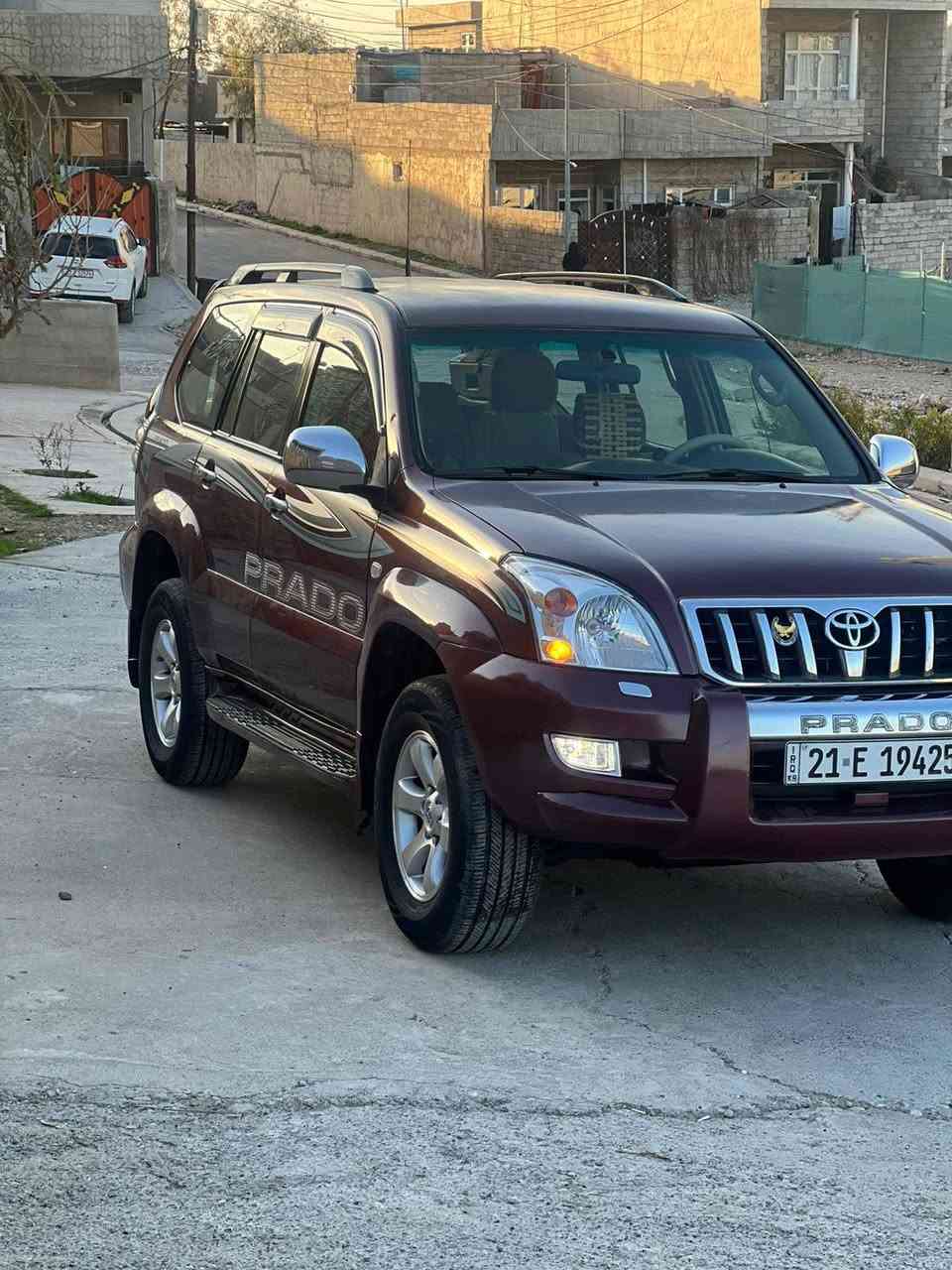 السلام عليكم للبيع برادو موديل ٢٠٠٥ حجم المحرك ٤بستن ٧راكب ٣قطع تبريد دبل اكسن رقم وسنويه جديد بسمي شرط التحويل طخم تايرت جديد السياره بدون صبغ بدون ضربه ماعده بونيد جارد وبختو بدون ضربه ماشيه ٢٤٠ حقيقي  السعر اتصال عل صاحب سياره اني مكلف بل نشر  سياره حيل نضيفه ومال بيت  ***********//***********
