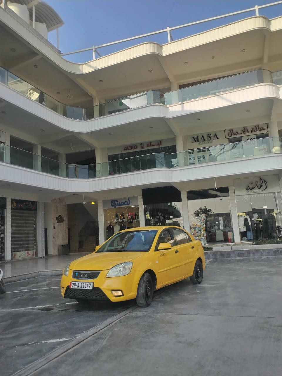 كيه ريو ٢٠١٢ خليجي ١٦٠٠ باسمي رقم انكليزي كير جديد مكينه جديدة حداديه طخم تاير مسويلها ادامه كامله لمنظومة البنزين جاهزه على آخر حبايه من مكينه وكير وحداديه وتبريد مكفولة من العيب الشرعي والضربه القويه السعر ٩٠ وبيها مجال قليل للاستفسار الاتصال على الرقم ***********
