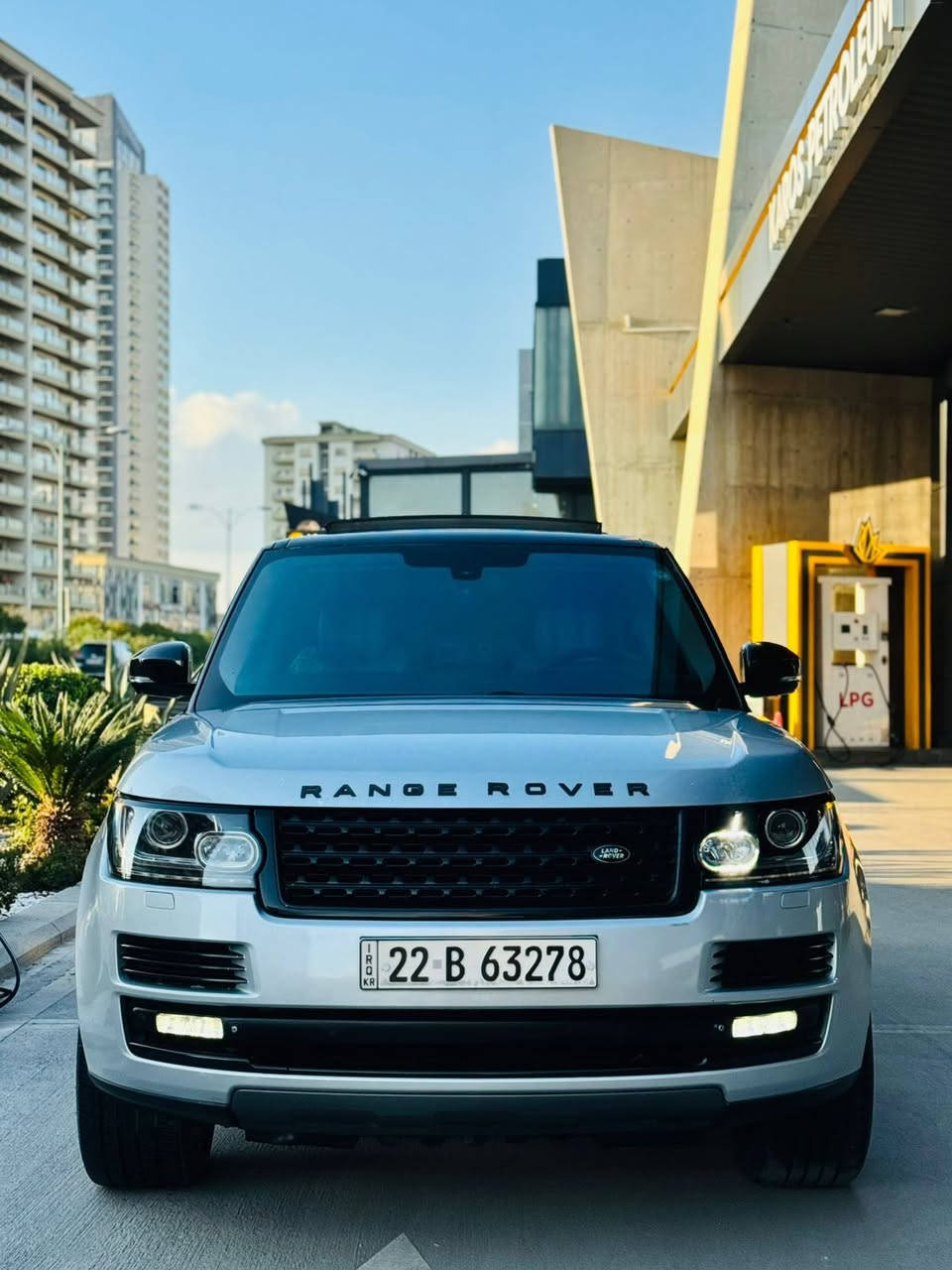 ﷽
RANGE ROVER VOGUE 2013 
▫️رانج رؤڤه ر مؤديل 2013 ڤؤگ ئوتو بايوگرافي
🔹مواصفات خليجي وكالة شريكة سردار✅
🔹 فول مواصفات مواصفات بلاك زمان دولي

◻️محريك V8 5.0L تمانية سلندر سوپر جارج مرغوب
🔹گير و محريك بشرط فحص
بدون صوت و بدون صرف بدون خلل
🔹ماشية  109 الف حقيقي

◻️ سيارة مكفولة كفالة عامة بدون صبوغ  
🔹سيارة جديد حيل حيلوة نضيفه 📦

◻️مواصفات فول اوتو بايوگرافي معروفة
🔹{ بصمة - پانوراما - داخل كريمي - رادار -  دوسات كهربا - خمس كاميرا - ثلاجة -  صندوق شفت - باب صحب - كشنات DVD - كشنات تتفيئة و تبريد - كشن مصاج - كشن و ستيرن خزن - ستيرن تتفيئة - بغاغ لايت - مراي شفت - تبريد مركزي - بعد }

◽️اربع تاير ويل جديد ويل بلاك
🔹دبل و جوبليسات كل بشرط
🔹سيارة شرط بدون اى نواقص گير و محرك و حدادي و كاهرباى كلة بشرط
🔹سنوي و رقم و هزة جديد سنوي بأسمي
🔹 نفسي يوم / تحويل و كاله حاظر
🔹 مكان_🌆 سليماني

◽️سعر_ 248$ 🔐🔥🔥
◽️موبايل_ *********** ::: ***********
____________________________________
