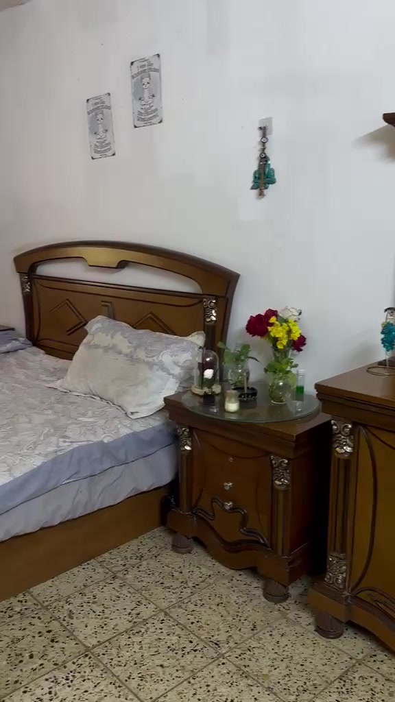 غرفه 6قطع ايطالي نظيفه اي كسرمابيهاسعر 500مكان ابوغريب موبايل ***********
