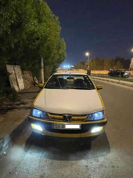 بيجو بارص مديل 2010
مصفر هيه وغرمات 
سياره بيهه كشنات ملكه مو بلادي 
رقم نكليزي بسمي جديده 
***********
