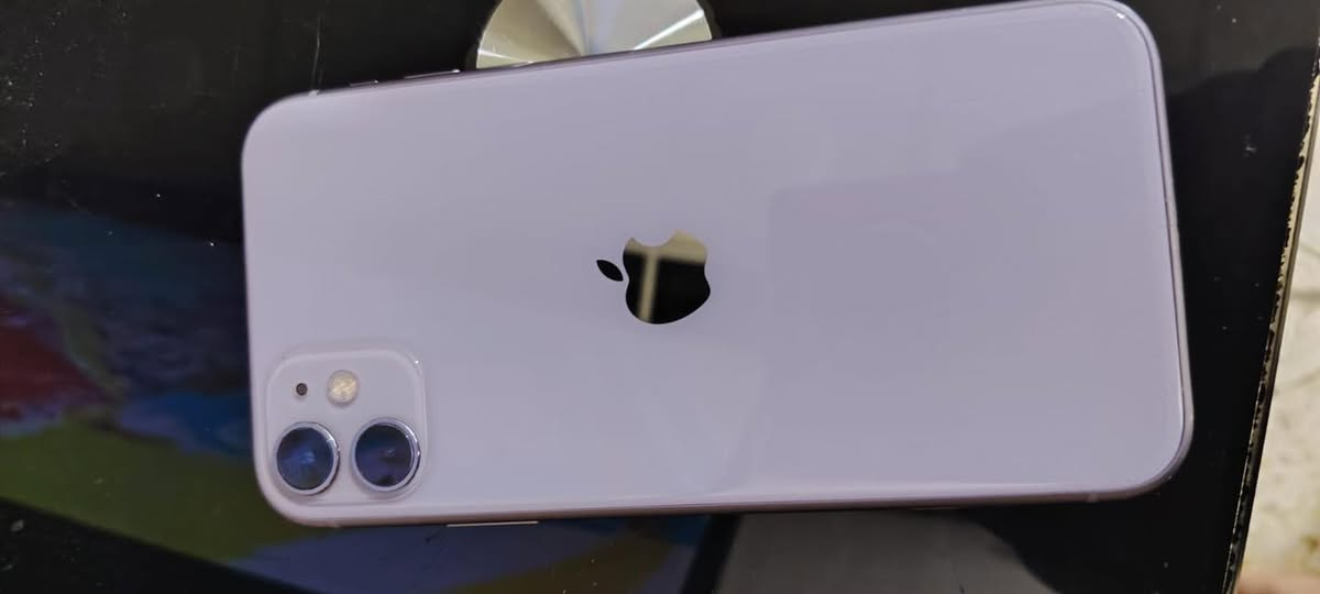 سلام عليكم ١١عادي باب اول للبيع بطاريه ٧٤مامفتوح سعر ٢١٥بي مجال قليل هاذوتساب لاستفسار ***********
