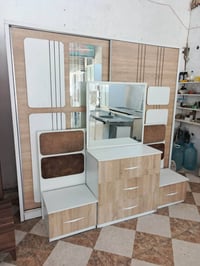 ميز تواليت • غرفة نوم • غرفة اخشاب • تسريحة • ديكور غرف نوم