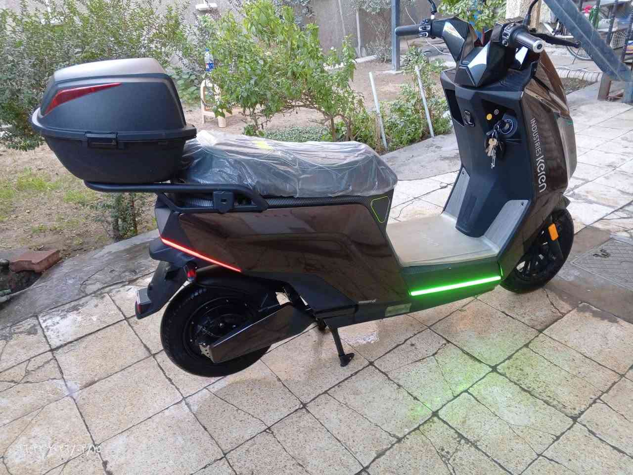 من رخصة الادمن المحترم
للبيع دراجة شحن ماركة كيرين ( Keren )
ماخذه جديد بتاريخ 5/2/2026
بعدهي على وضعها لم تستخدم 
المواصفات
سرعة 60 KM
كروز سرعة
سرعتين
رجوع R
لايت عالي ناصي LED
بك لايت LED
اشاير يمنه يسره + دبل اشارة
شاشه ديجتل
صندق دبل ستاند
خوذه اصليه 4 حركات
بصمة تشغيل + جهاز انذار 
شريط سكن اخظر تحت الدواسه
بطاريات اصليه عدد 6 وليس 4
العنوان الكرخ
السعر 1500000 وبيها مجال شي بسيط
للاتصال ***********
