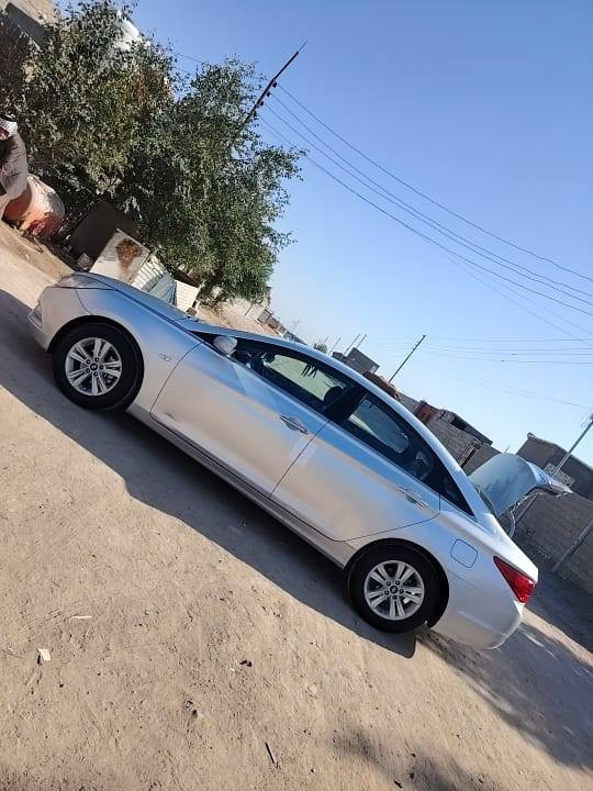 السلام عليكم سياره سوناتا 2011 وارد خليجي بدون ضربه  للمراوس فقط براس الثور او ملكه علما السياره (گير عادي)  7 گير  مو اوتو  كفاله عامه ضربه گصه عيب شرعي   سياره نظيفه واحلى من الصور
عدادها 260  مكينتها دوش المرغوب  شاشه اندرويد اشاره لد 
كهربائياتها كلها شغاله نقص اگلوب ما بيها  مكانها البصره سفوان 

رقمي *********** موجود واتساب
