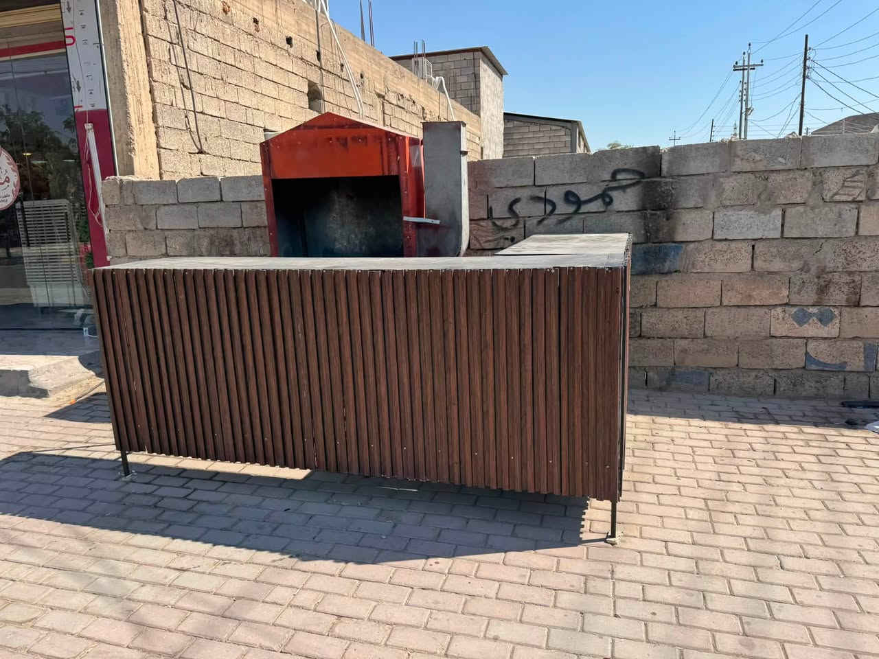 شوايه مع ميزين 
جاهازات
للبيع 
للاستفسار الاتصال على الرقم ***********
