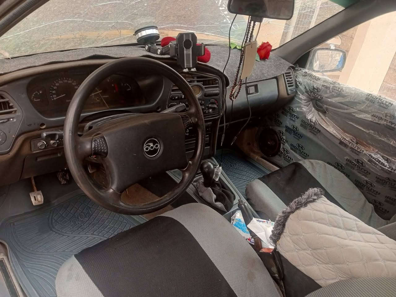 السلام عليكم  برنس فراشه موديل 1996رقم ديالى  الماني تحويل مباشر  بيهه صبغ بل جمرلغ اليمن المامي  مكينه كير خير من الله  داخل نظيف السياره بدون صبغ  حلوه مرتبه متواجد عل فيس السعر 26وبيهه مجال الطيبين مكاني بغداد الزعفرانيه  لتواصل ***********بيع اومراوس  كيه باص او صالون مومشكله حسب القناعه
