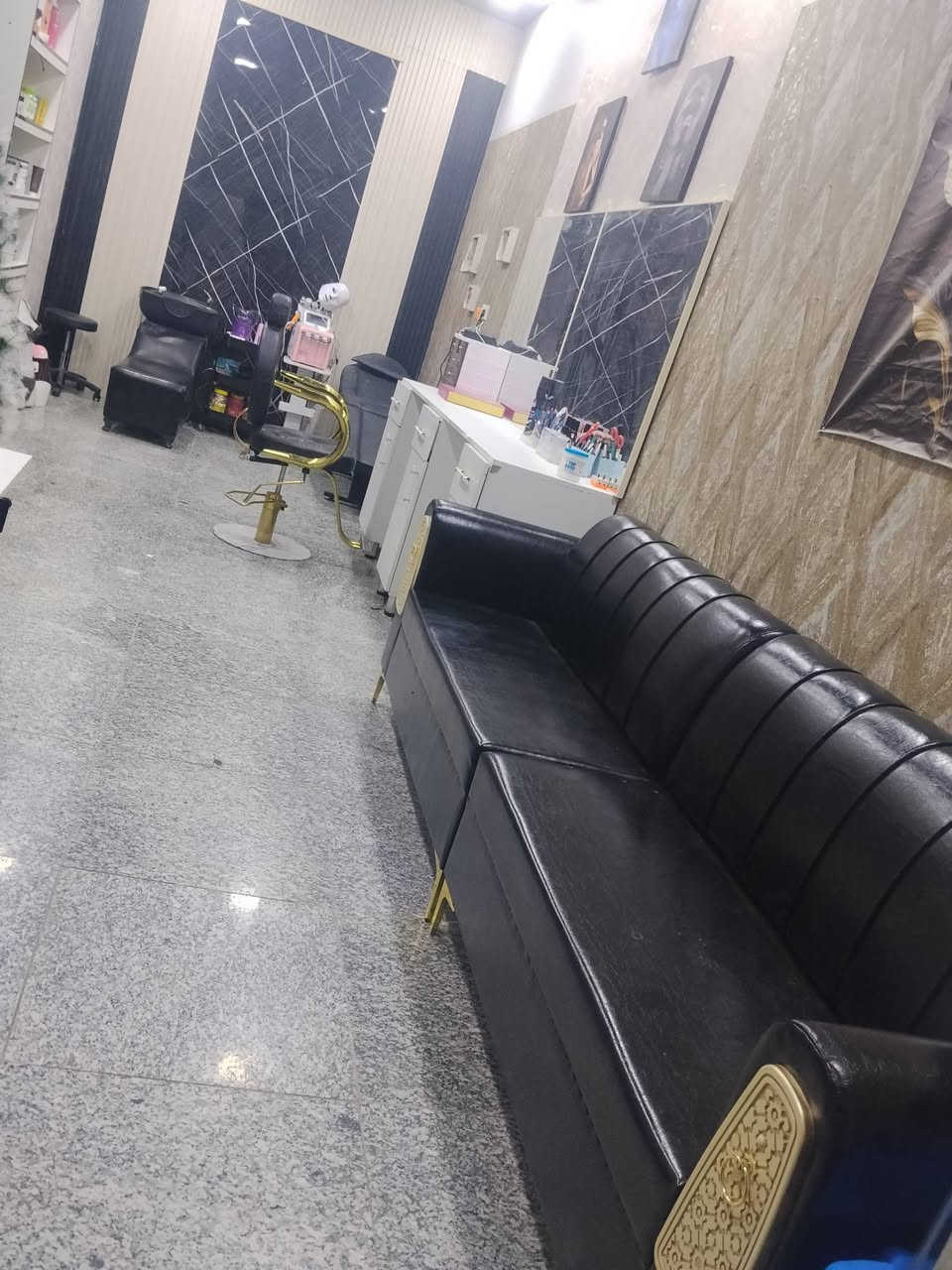 محال الإيجار هو وغراضه للاستفسار ***********
