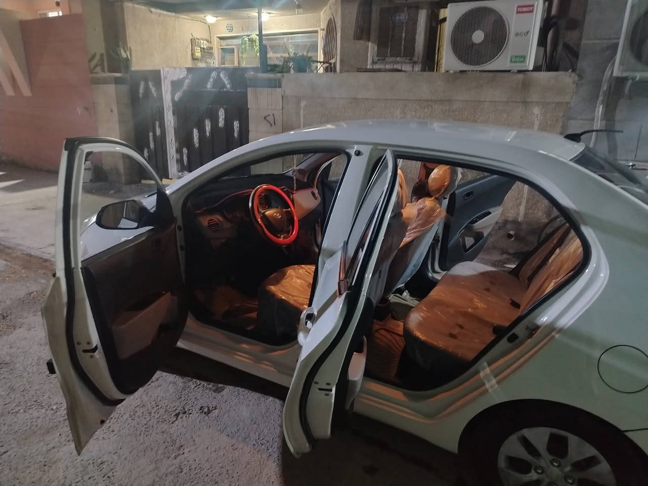 السلام عليكم هونداي i10 موديل 16 بأسمي سنويه وهزة جدد لل31 تخم تاير باتري جدد مشدودات كير مكينه تبريد تدفئة كفالة للأستفسار *********** العنوان بغداد
