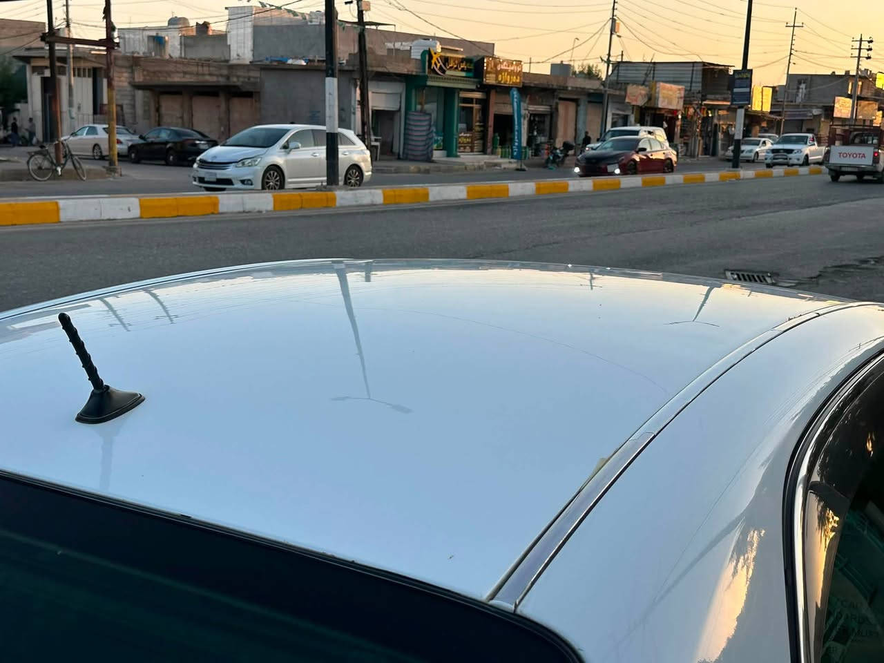 شاهانە بڕاوە ٢٠٠٧
ساج مەلەکی
کۆدی هەیە 
مەکینە بچوک گێڕ گەورە ١٨٠
٣ دووگمە 
پەردە 
ویل نەوتی 
بێ مەسرەف 
بێ دەعم و لێدراوی 
١٦٠٠٠٠ کم ڕۆشتوە 

***********
