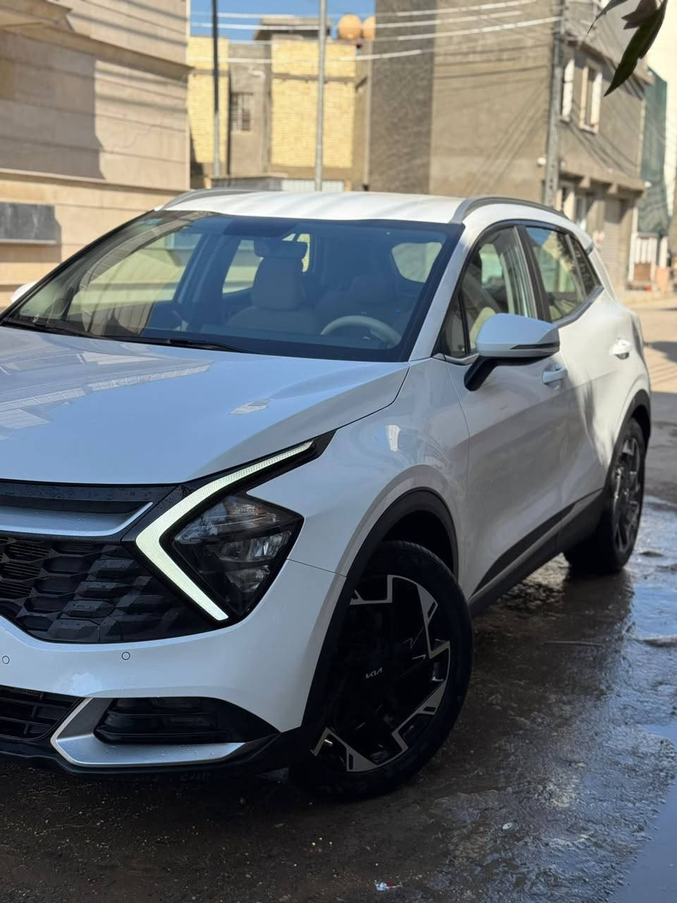 السلام عليكم سبورتج موديل 24 ماشيه 61 الف
خليجي فول عدا البنوراما مكفوله كفاله عامه 
بصمه 
كشنات 2 كهرباء 
كشنات 2 تدفئه 
ستيرن تدفئه 
شفتات ستيرن 
شحن واير لس 
تبريد شاشه 
باب خلفي كهرباء 
رادارات جانبيه 
حساس امامي خلفي 
ويل 19 
لايتات ال اي دي 
مخارج USB بلكشنات + حمالات 
شاشه كار بلي 
كامره دواره 
فول تحكم ستيرن 
مري شفط 
انارة ترحيب 
دخول ذكي 
هند بريك دكمه 
مود درايف 
مانع انزلاق 
سياره جديده جدا متحتاج صرف دينار 
السعر 22،300 دولار بي مجال شي بسيط 
مكانه بغداد الدوره حي دجله 
*********** اخوكم ليث ابو حسن
