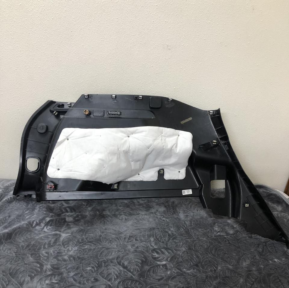 السلام عليكم ..غراض ايكونكس ٢٠٢٥ للبيع .. بك لايت ثابت ايمن لايكونكس خلفي خليجي .. وبطانه خلفيه تفصيخ جهه اليمنى .. بغداد موبايل   ***********
