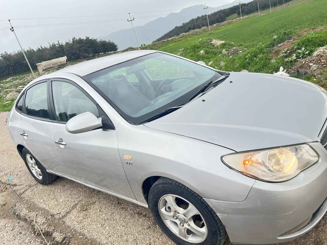 هۆندا ئەفانتی ۲۰۰۷
دکشن بەرز ----گێڕو مەکینەی بەشەرت -----تەقەو رەقە بەشەرت ---کەفەر گۆراو نیە --سەقفی بۆیاخ نیە----سەرەدەبلو خایسی بەشەرت ---تەبرید ساردو گەرم بەشەرت

سەیارەکە زۆر جوانە و خاوێنە وە کامل مەسرەف کراوە هیچ مەسرەفی تێدا نیە ماڵی دۆستە 

سەیارەکە شاشە ئایپادو کۆنتڕۆڵو کامێڕای بۆداندراوە 

تایەکانی لۆکە 

٤۸گەڵا قفڵی

***********
