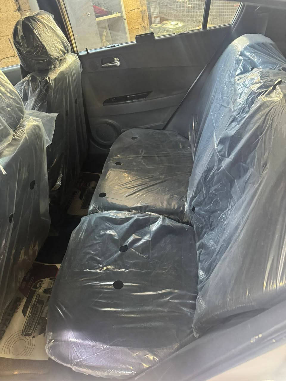بيرلينس موديل 14رقم بابل جديد سنويه وهزه جديد السياره ما ناقصها شي بس كنبريسر تبريد فقط تحويل مباشر مكان بغداد عارضها 55وبيها مجال ***********
