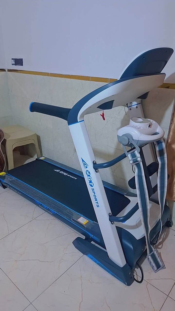 جهاز جري رياضي جبلي للبيع نضيف جدا مصار 4 اشهر من اخذته بيه قياس نبض القلب ونبض الدم والمسافة المقطوعه وشاشه كبيره وتوصيلة هتفون ورام وحزام رجاج للتخلص من دهون منطقة البطن استفسار على سعر 850 وبي مجال
رقم الهاتف ***********
مكاني بعقوبه 7نيسان
