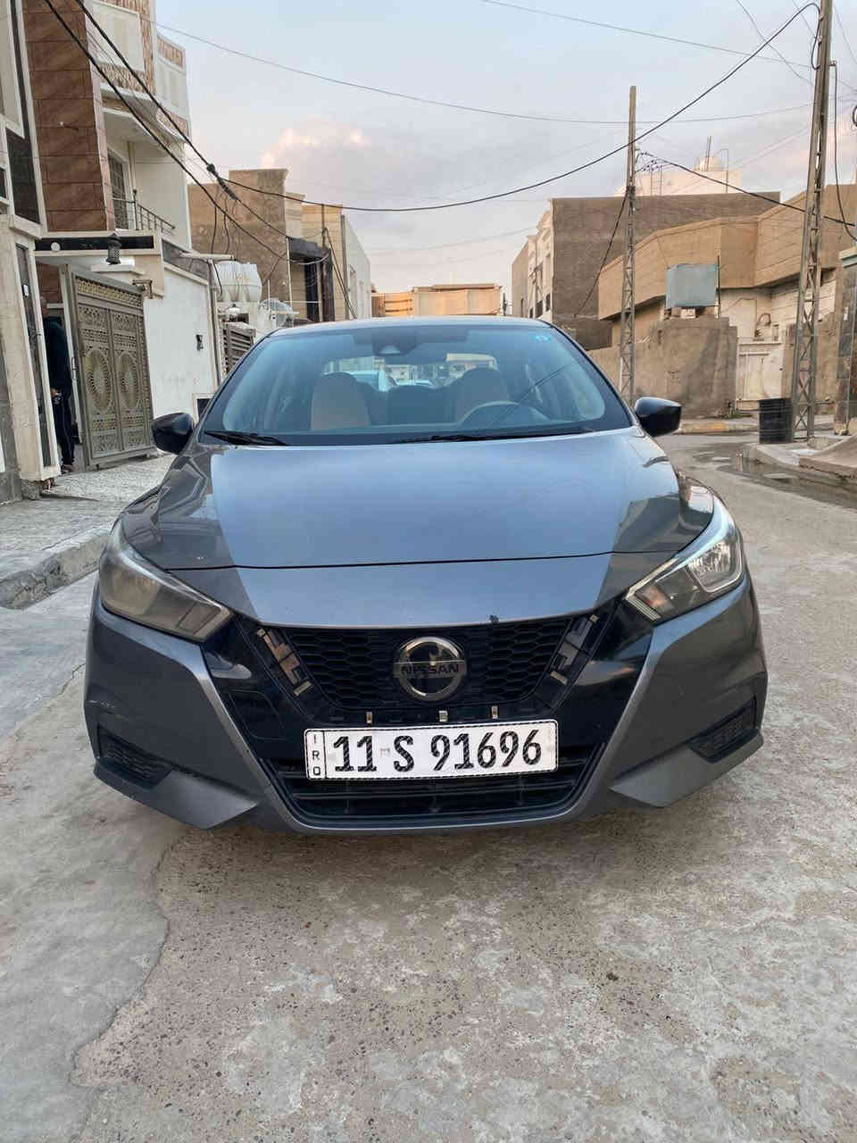 سلام عليكم نيسان فيرسا ٢٠٢٠ فول عده الفتحه محرك ١٦٠٠ دوش السياره مال بيت حادثها ناشره بالصور  بسيط 
السعر المطلوب ١١٠ ورقه رقم الهاتف ***********
