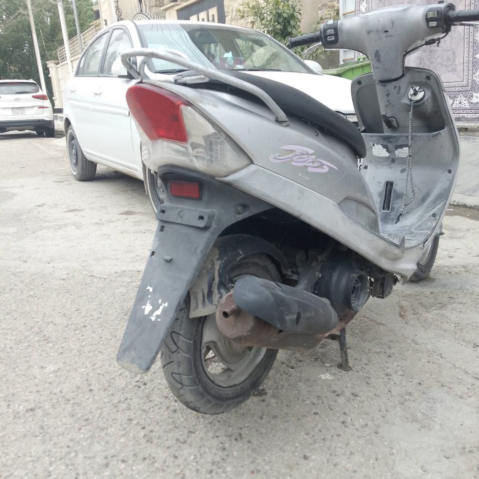 سلام عليكم دراجه لبيع سويت بيه حادث طب بيه ابو دراجه واريد ابيع الدراجه الماشه عوجه بس الباقي كلشي شغال ابيع عله هاي حالته قيم واخذ بلي يرضي الله المكان حي العامل بغداد الرقم ***********
