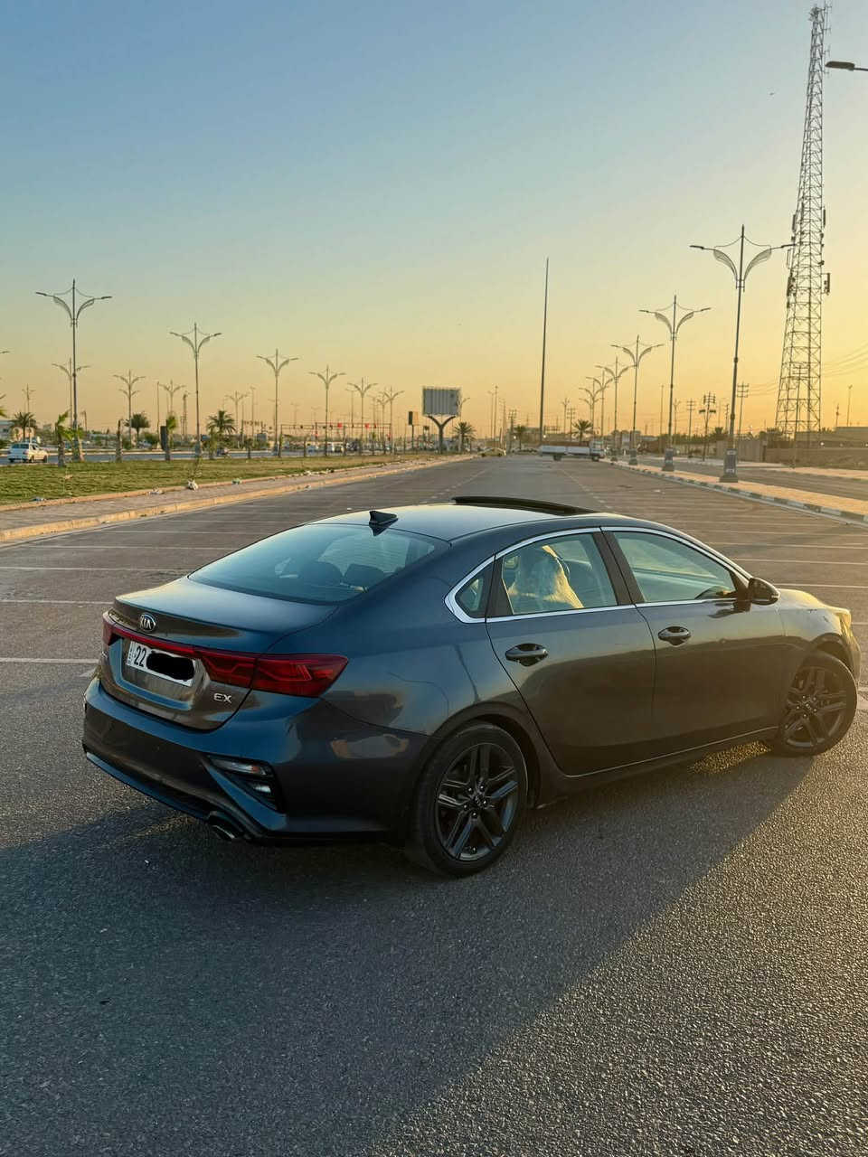 فورتي 2021 فئة EX للبيع
فول مواصفات عدى البصمه 

* حساسات مري 
* حساسات اماميه + خلفيه 
* اشاير مري + تحكم 
* كشنات تدفئة
* قطعتين تبريد امامي + خلفي
* شاحن لاسلكي
* 3 انظمه قيادة
* قيادة ذاتيه 
* تثبيت سرعه
* تحديد مسار
* فتحه بانوراما 
* ويل رياضي بلادي
* بگ لايت لد LED
* دفيوزر رياضي بلادي 

رقم اربيل بأسمي تريد تحويل او وكاله حاضر 
حادثها اربع قطع ، فقط صبغ بدون دواخل بدون ايرباك مكان السيارة ( كربلاء المقدسة )

كير محرك تبريد كفاله محرك 2000 واني بالخدمه والله يرزق الجميع

السعر 130 وبيها مجال بسيط

للاستفسار 
***********
