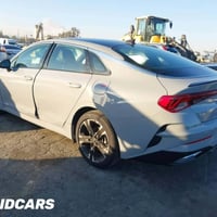 كيا K5 • ٢٠٢٤ • وارد أمريكي