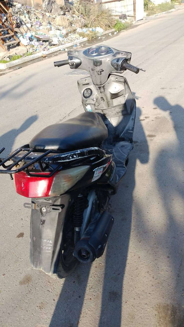 سكنكس فحل لت دراجه نضيفه ومتروكه كفاله عامه مكينه ناعمه لا عطل ولا شي مكان حي الجهاد سعره ٦٥٠ وبيه مجال قليل رقم الهاتف 
***********
