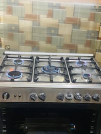 طباخ ايطالي نضيف 175وبي مجال 07821705947