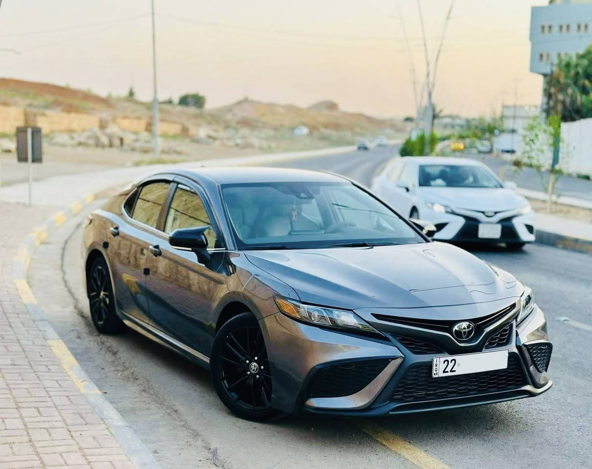 السلام عليكم
🚘 تويوتا كامري 2023
فئة SE

▪️ تحديث مسار
▪️ كروز كنترول لتثبيت السرعة
▪️ رادار أمامي + رادار جانبي
▪️ نظام توقف الطوارئ
▪️ شاشة أعطال السيارة
▪️ شاشة GPS للملاحة
▪️ تحكم بالستيرن
▪️ مقاعد جلد
▪️ مقعد السائق كهربائي
▪️ نظام قيادة Eco / Sport / Normal
▪️ محرك 2500 سي سي أربع سلندر
▪️ جير أوتوماتيك 8 سرعات
▪️ ويل كب كروم
▪️ أضوية LED زينون
▪️ كشافات ضباب أمامية
▪️ تكييف وتبريد أمامي وخلفي
▪️ كاميرا خلفية
💳هزه سنويه جديد
🛠️ ضرر جاملغ السايق كلير وشبر قبغ صندوق جوه حافت الرقم بدون دواخل شرط 
✅ المحرك كير شرط
✅ رقم هاتف 📞 ***********
