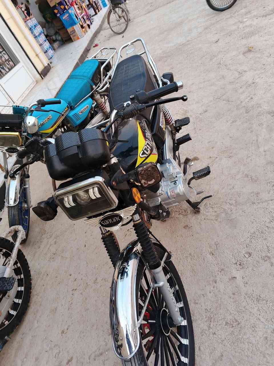 سلام عليكم دراجه سيفان 25 مابيه نقص مفوله للخير اوراق محرك  كامله مكاني بعقوبة تقاطع القدس دور زراعه سعره 740 تواصل ***********
