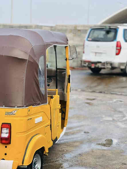 تكتك واحد وعشرين وراق وكيله شاكر سعره 6600وبيه مجال مكاني المجر تكتك مكفوله ***********👍
