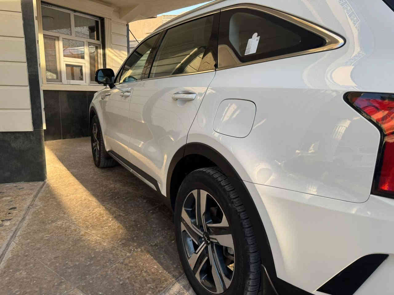 السلام عليكم  
من رخصه الادمن
كيا سورنتو 2022 خليجي ماشيه ٣٨ 
رقم بغداد الدولي
المواصفات فول  1/1 اعلى فئه 
لتجي تقارنها ب المواصفات الاقل منها 
محرك 6 V
تشغل عن بعد 
بصمه ابواب وتشغيل 
سقف بونراما 
فور ويل 
تشغيل عن بعد 
5 كامرات 
شاشه تدعم ابل كار بلي
دشبول دجتل كامره مع الاشاره 
تبريد 3 قطع 
درايف مود 4 سمارت سبورت نورمل ايكو
كشنات تدفئه تبريد 
مقاعد كهرباء 
داخل جلد اصل 
بردات ب الابواب الخلفي 
اوتو هولد
لايت 4 عدسات 
اناره ب الدشبول 7 الوان
مخرج اوكس usB 
شحن لاسنكي
صنوك ذكي 
والمواصفات الباقيه معروفه
مكان السياره بغداد الحريه 
للأستفسار 
***********
