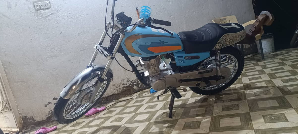 السلام عليكم دراجه حربي كلك موديل 23 محرك سيجي غراض كله جديد وياله تايرات دبلات صالنصه سيت جديد كشن تفصال راسطه جديده ددراجه جاهزه من كلشي السعر 400 وبيها مجال 
المكان ديوانيه دغاره صدر الدغاره الرقم ‪0774 582 3642 
*********** خاص موجود
