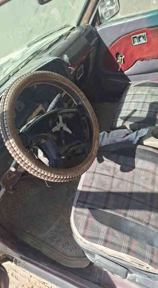 سيارة بيكم كريد ويل موديل 2006 رقم بابل الماني تحويل مباشر بأسمك تخم تاير سمكرة جديدة مصبوغة حزام للجمالية محرك جيد كير جيد
فقط تحتاج الى دوشمة وترتيبات بسيطة 
الرقم للأستفسار ***********
