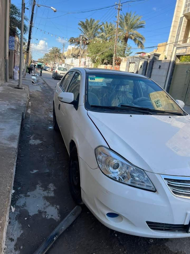 السلام عليكم ورحمة بي واي دي 2013 سيارة جاهزه بسمي تحويل ثاني يوم رقم كوت تتحول بغداد نضيفه مال بيت سعر 52 ورقه بيهه مجال يحب ينتصل على رقم ***********
