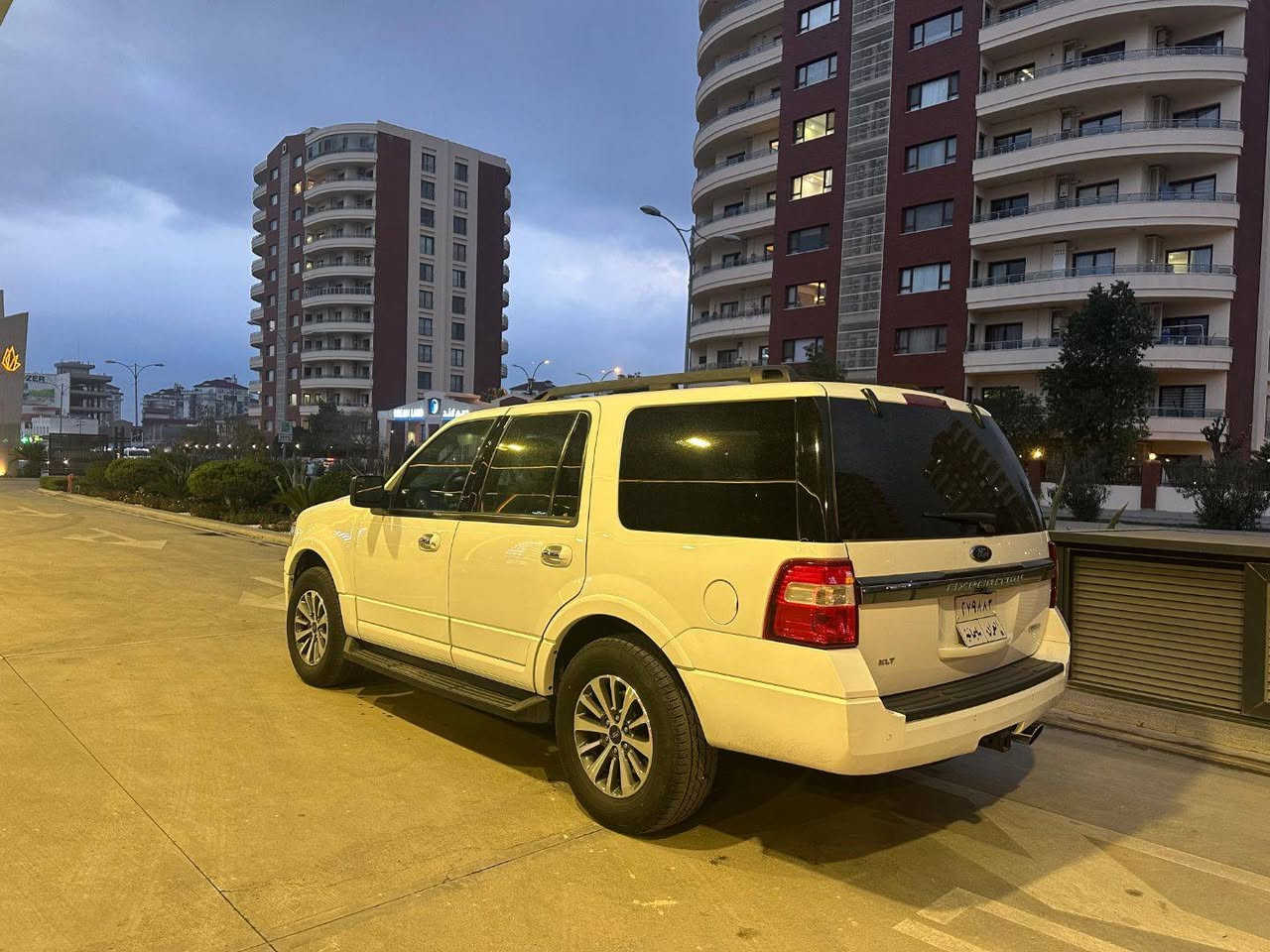 ارخص فورد اكسبدشن بلسوق ما اكو أرخص من هيج سعر السلام عليكم فورد اكسبدشن 2017XLTالسياره بيها بنيد صبغ سونار السياره موضح بلمنشور السياره كلش جديده كير محرك صدر حداديه كلها بشرط السياره فور ويل و المواصفات معروفة مالXLTحجم المحرك 3.5توين توربو مكان السياره السليمانية
السعر 175وبيها مجال
الرقم /***********
