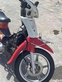 دراجه شغاله كامله  السعر 300 مكاني بغداد وهاذه رقمي 07702235519