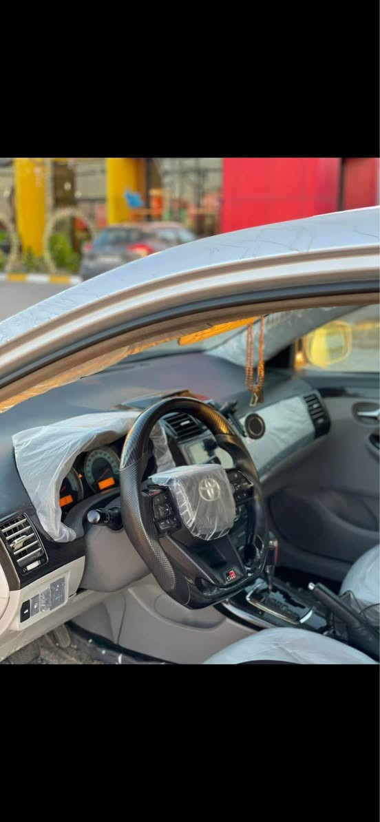 بيكاشو. موديل ٢٠٠٨ 
فوول فوول كماليات 
باي ١٠ وه ره قه زيتر كمالياتي بيوه يه. 
سوكان GR  كير  GR 
به سمه و كيج به له دي و ئايباتو 
امبليفايرو. ئاوينه شه فتي به بن و
ئاوينه ئه فه لون و فورميكه كي تايبه تي لو به رادان درايه و به س او نه وعه هه يه 
يه ده به سمه يه تايه و ويل ١٧ و. مه كينه ي كه وره ي ٢٠٠٧ تازه لو به سترايه. غازو به نزين 
سيرفزي كاملم لوي كرديه به خوم 
جركه ي تيدانيه 
وه ك سبوغيش. 
جاملغو بونيت سبوخه 
ده ركه شي بيلادي به سترايه. 
 اونده ي باسم كرديه زوور كه مه و زوور كماليات هه يه باسيشم نه كرديه. تكايه گه ر مشته ري ني سه رم مه يه شينه. ***********
***********
واتصاب أربيل, العراق
