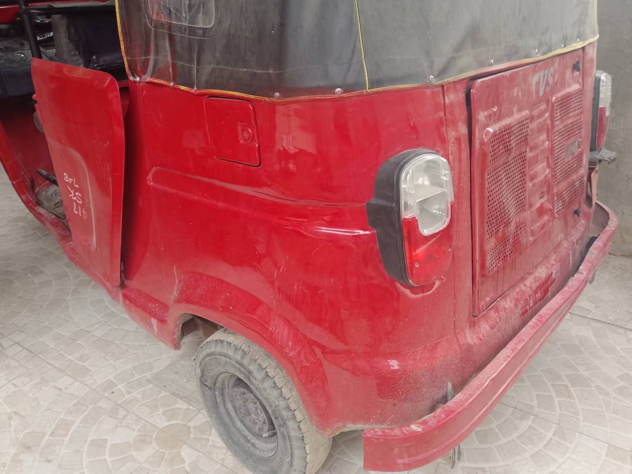 مرخصت الادمن تكتك 22 بيه طخه بارد يم بكلايت اليسرى سنويه نكليزي رقم بغداد شرط تحويل مكاني بعقوبه السعر اتصل ***********
