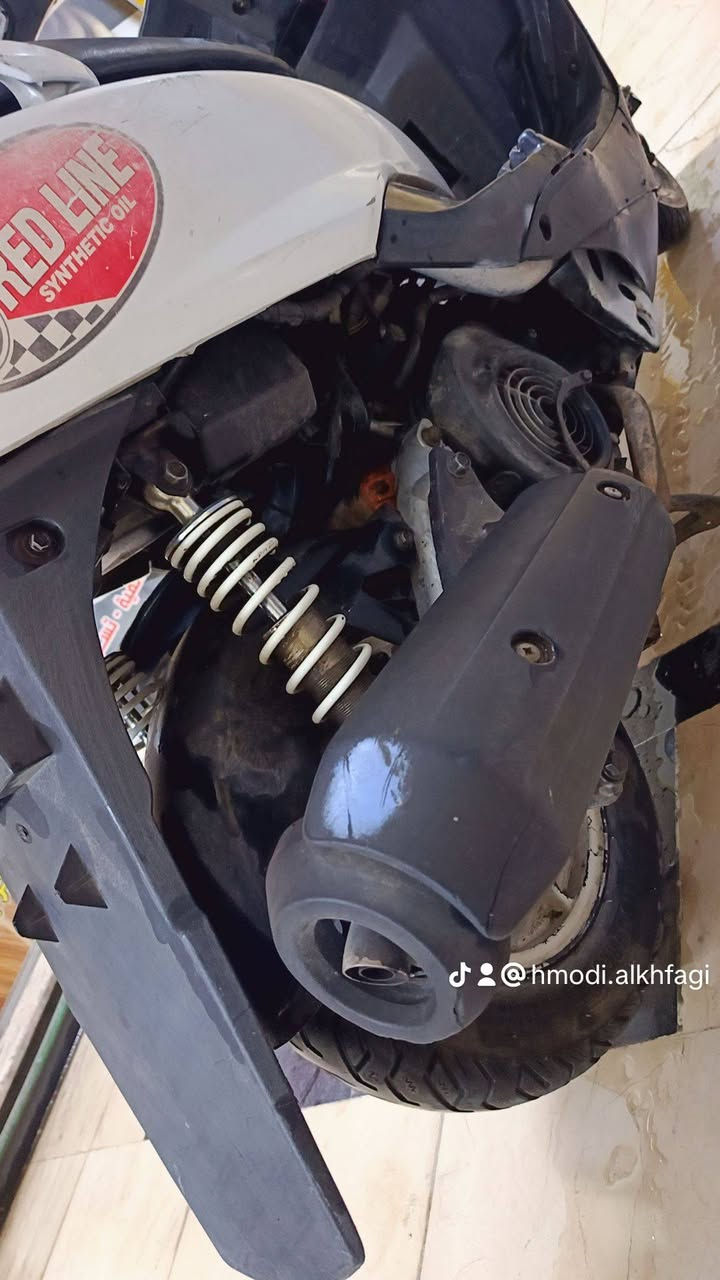 اعيد النشر بسبب الوعود الكاذبة فوكاها يحلفون والله جايك والله الي 😅 السلام عليكم دراجة ماكس ثعلب كابريتر مو نوزل الدراجة نظيفة كلش و ناعمة كلها شغالة مابيها كل نقص كهربائيات تخبل مكينة خير من الله بيع أو مراوس حسب القناعة مكاني بغداد المشتل شارع المطبك *********** السعر 500 وبيها مجال حك الجيه ملاحظة فقط بيها صوت فيلس مكفولة كفالة عامة
