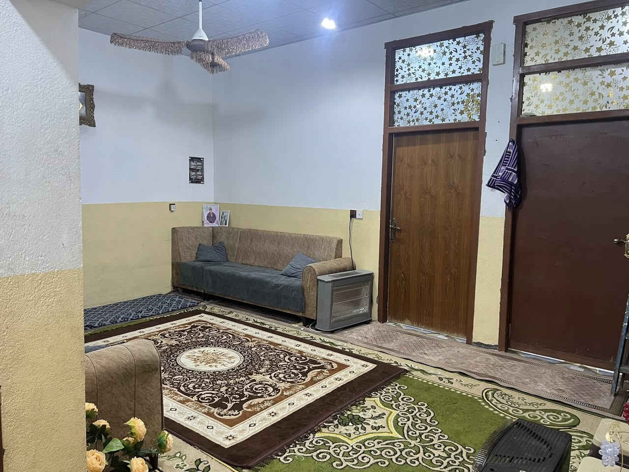 يا الله
السلام عليكم 
دار للبيع المساحه 150م
وجه 7.5نزال 20م
طابقين شغل درجه أولى طابو زراعي 
كامل من كل شي 
التحرير الحولي زراعي محمد ليلى يبعد عند جامع المدينه المنور 20متر فقط مثل مواضح عندك 
بيع فقط بدون مراوس الشراي يتصل ويدلل 
***********
