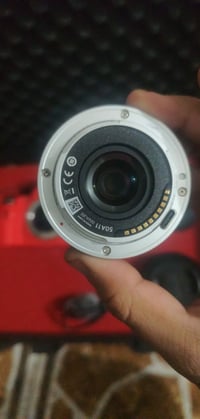 سوني ٢٨ملم • فتحة ٤.٥ • اوتوفوكس