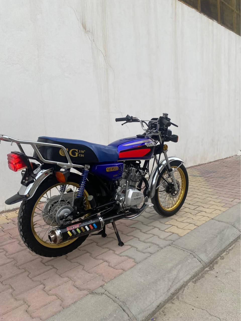 سڵاوی خواتان لێبێ
بە تاقانەیەکی کە هاتینەوە
ناوپاکەت سفرە
سۆنلیک ٢٠٢٢ 150cc
مەکینەی کەپسە
بەشەرتی وەستا
چرکەی تیانیە
ماتۆرەکە لە وێنەکە دیارە
لە سلێمانیە
سعری ٤٨٠تۆزێ مەعامەلە السليمانية, العراق


**إذا كنت صاحب هذا الإعلان وتريد حذفه لأي سبب، رجاءا أرسل رسالة إلى الدعم الفني**