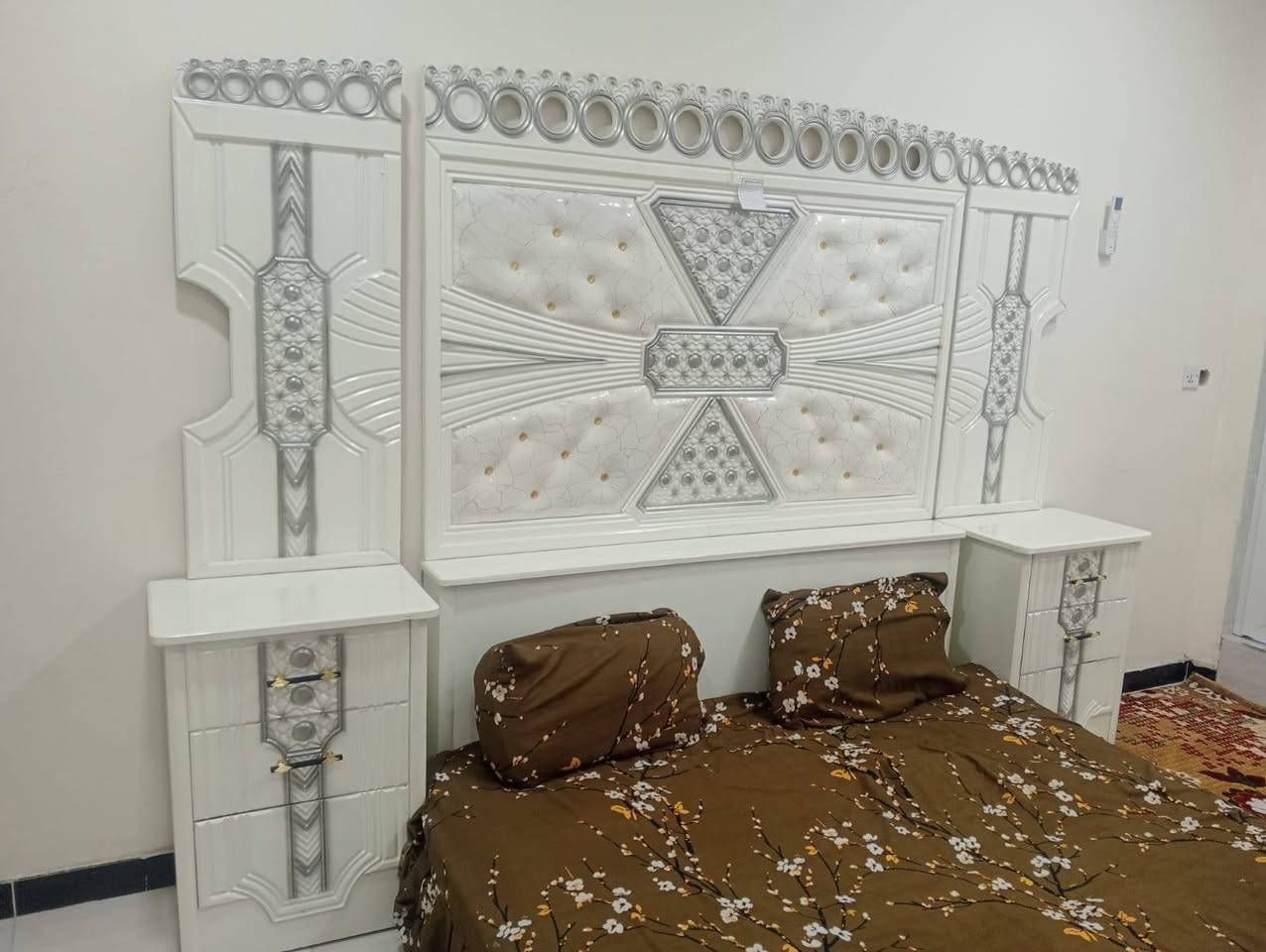 غرفة النوم نظيفه 100 /100 البيع سعر مليون بيهة مجال المكان مدينة صدر سوك مريدي شارع الخشاب


**إذا كنت صاحب هذا الإعلان وتريد حذفه لأي سبب، رجاءا أرسل رسالة إلى الدعم الفني**