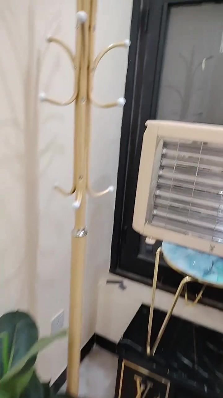 اللي يريد يشتري هاي الاغراض يتواصل على الواتساب ***********
