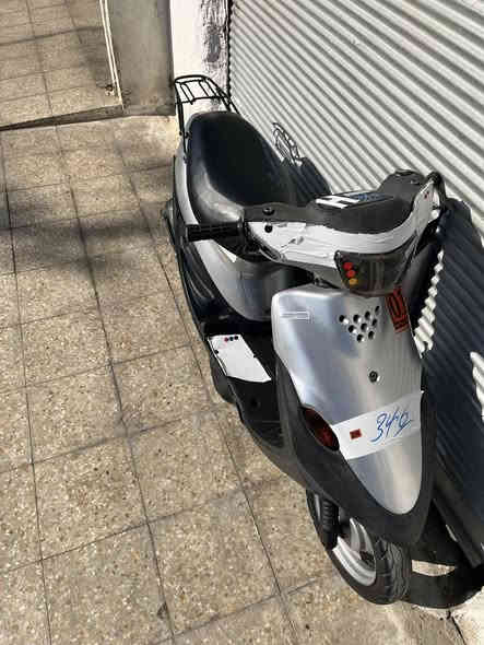 السلام عليكم نحله9ازروف للبيع شلعه ومعدل فول شاصي شرط محرك معمر بستن الشراي هاذا رقمي ***********
