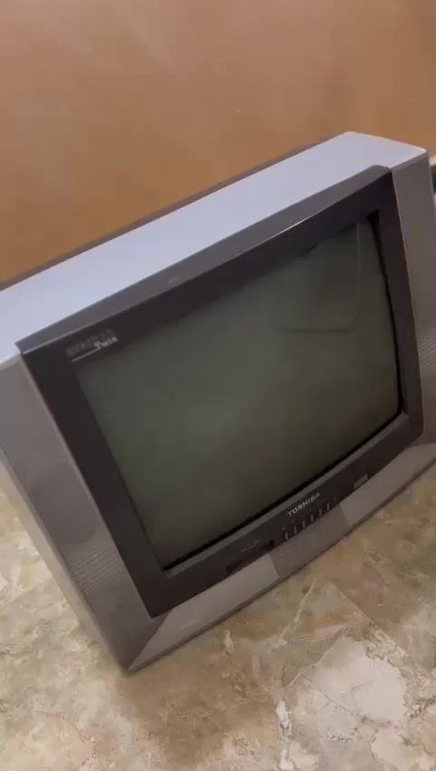 عرض على جهازين تلفزيون الاول توشيبا ابو الشاشتين يعرض قناتين في ان واحد برغي مامفتوح منه حاله ممتازه حجم ٢٨ والثاني جهاز دايستار الكوري حجم ١٤ غير مستخدم بس كارتونته الاصليه كانت مرطوبه وحفظته بغير كارتون ...الجهازين ب٢٠٠ الف قفل والاجهزه مضمونه ١٠٠%


**إذا كنت صاحب هذا الإعلان وتريد حذفه لأي سبب، رجاءا أرسل رسالة إلى الدعم الفني**