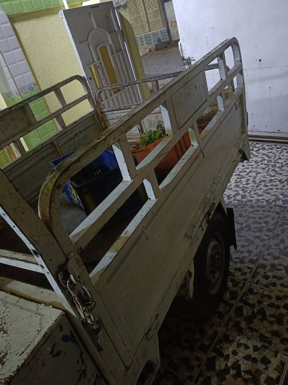 السلام عليكم ستوتة للبيع 2017 مكينة 2023 الاستفسار عل رقم ***********
