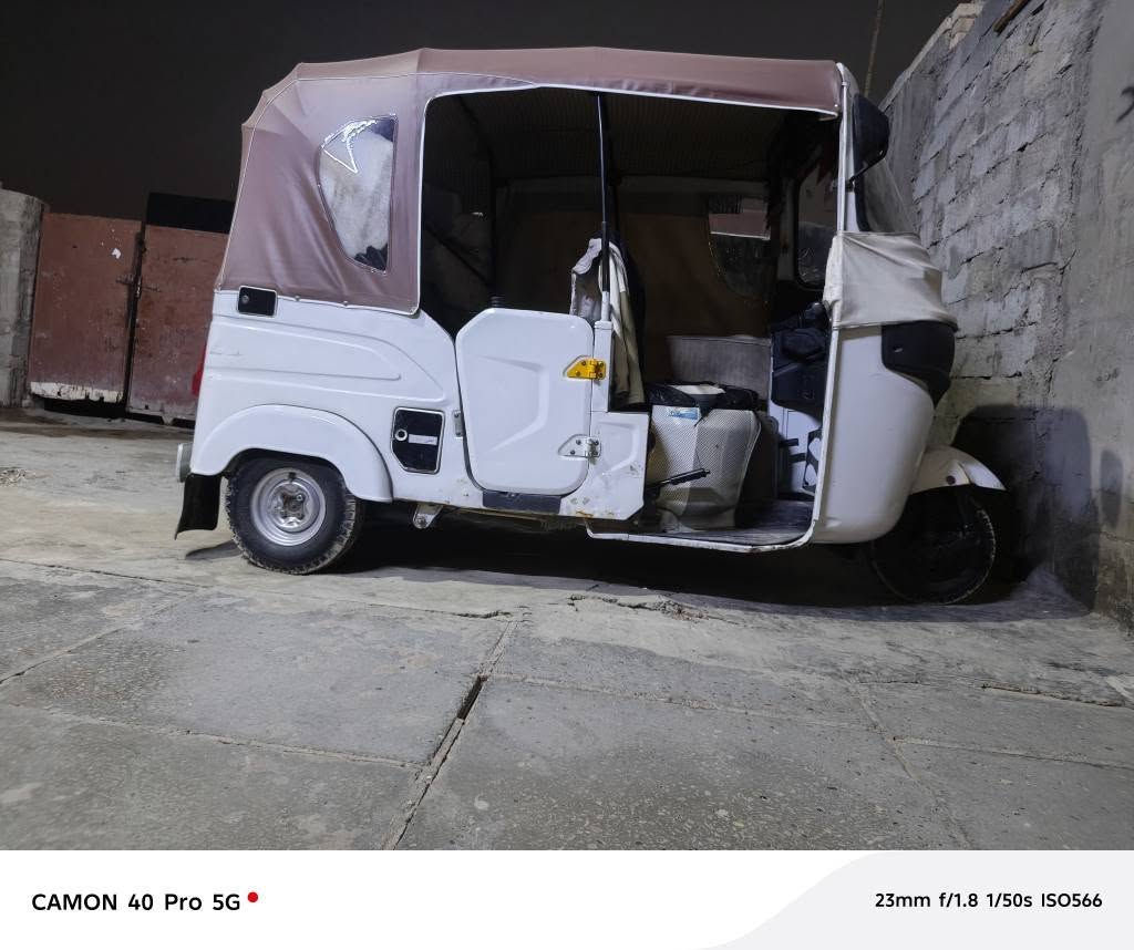 تيك توك للبيع الموديل 21 ثانويه وارقام بسامينا     هلا خاله رقم التليفون    ***********   ماكينه ستاندر ما مفتوحه ولا مجفته
