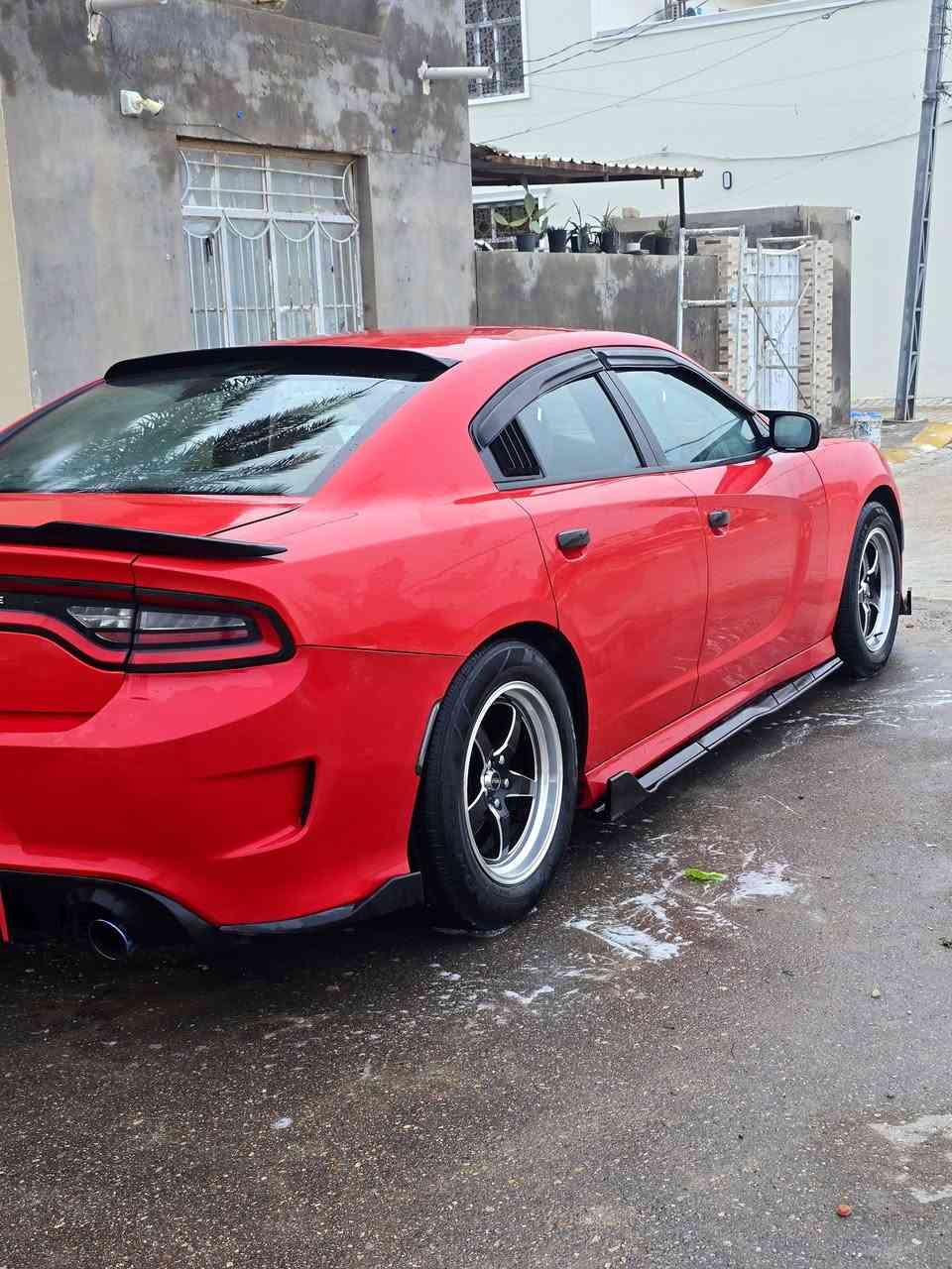 السلام عليكم جارجر 2017 sxt محدثه srt حادثه جاملغ وبنيد محدث مكينه3600 بالكارتون حداديه تخم تاير تبريد السياره جاهزه مابيهه نقص السعر 190وبيهه مجال رقم الهاتف ***********
