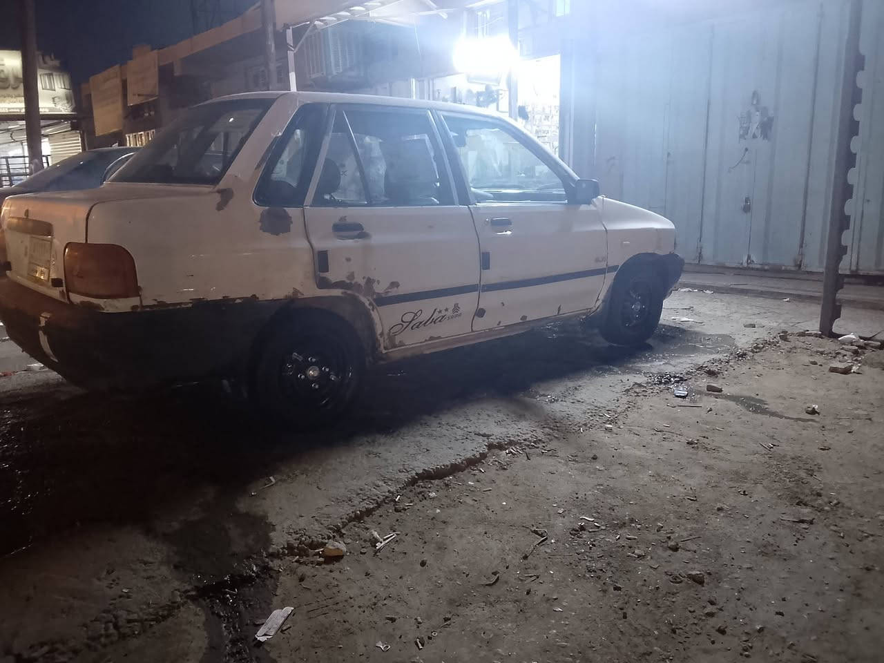 سلام عليكم سياره سايبا موديل 8 رقم بغداد الماني تحويل ثاني يوم سياره حلوه ونضيفه بلاديه  لاصبغ ولا ضربة شواصي جدد كير ومكينه جديد مال برايد تخم تاير باتري جديد كهربائيات كلها شغاله كشرها كدام عينك يرادلهه  صبغ سعرهه 20 وبيها مجال ابيع اراوس ابيع مكاني بغداد الزعفرانية رقم ***********
